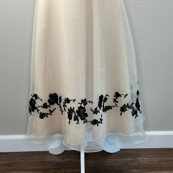 Davids Bridal Nude Black Floral Lace Halter Fit Flare Bridesmaid Midi Dress XS/6 - Picture 6 of 14